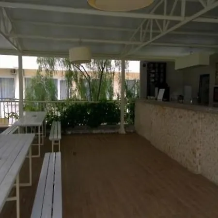Aquabella Beach