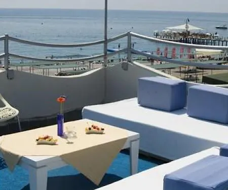 Hotel Aquabella Beach